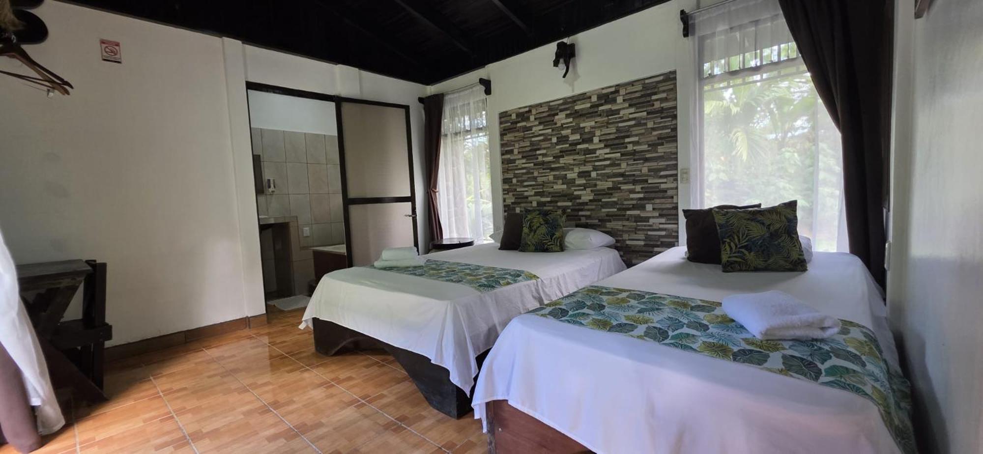 Hotel Catarata Rio Celeste Бихагуа Екстериор снимка