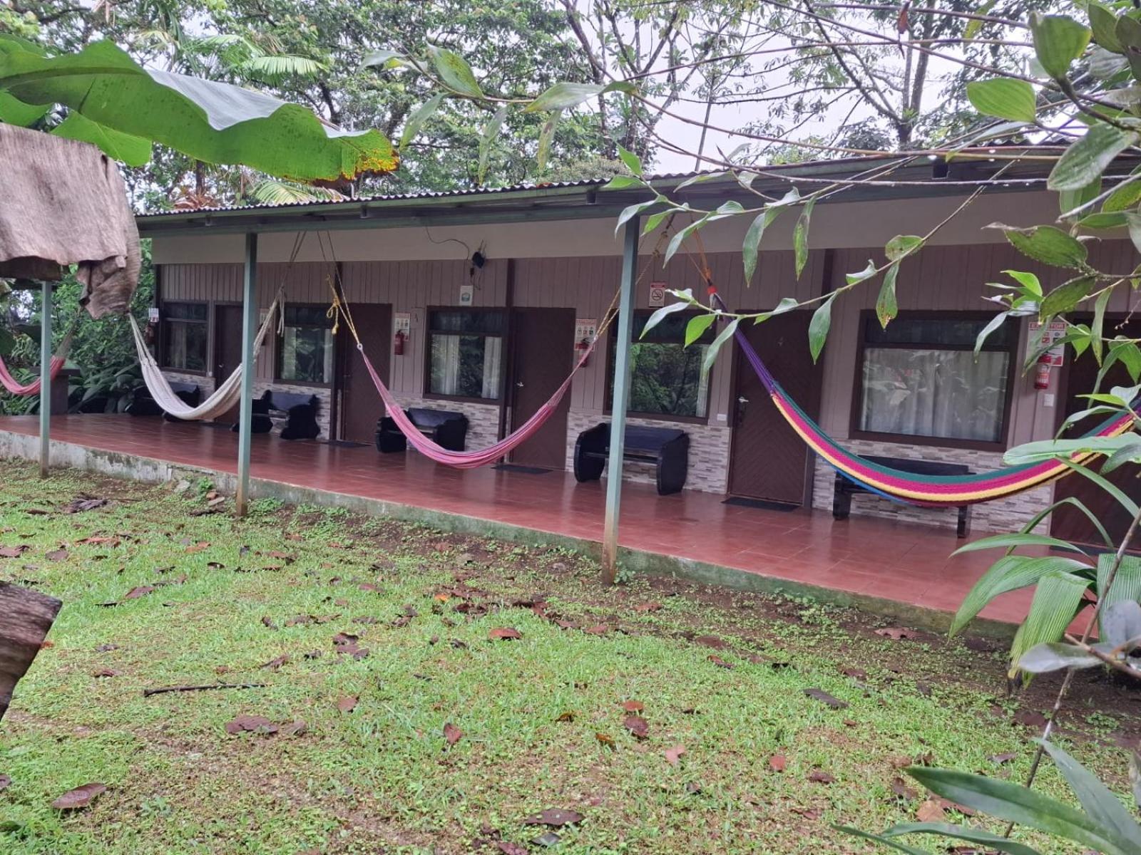 Hotel Catarata Rio Celeste Бихагуа Екстериор снимка