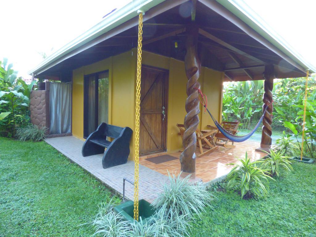 Hotel Catarata Rio Celeste Бихагуа Екстериор снимка