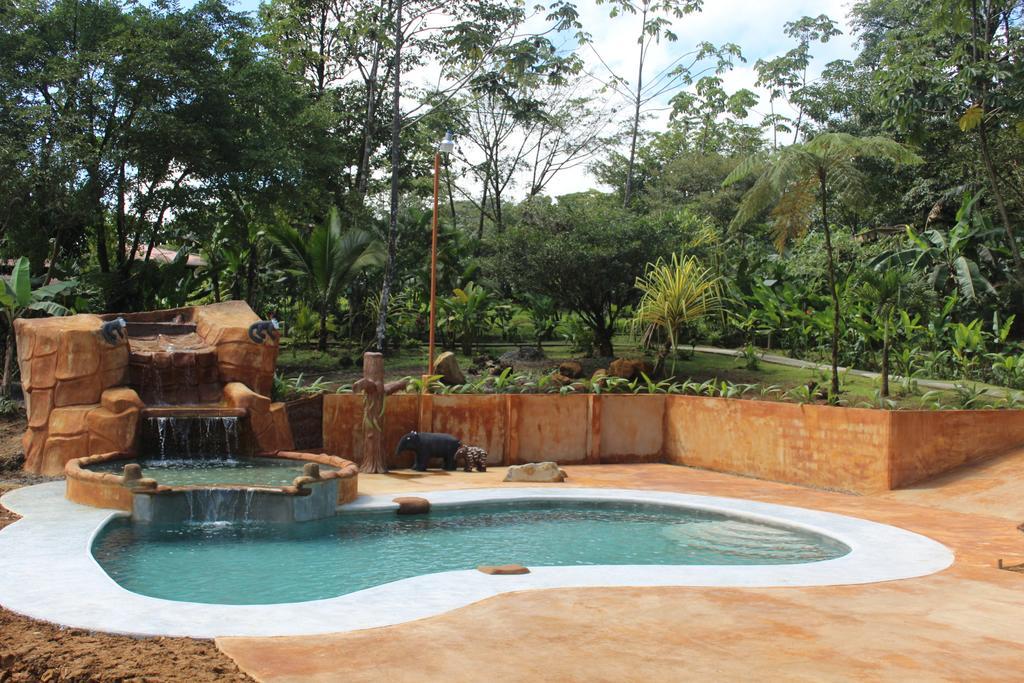 Hotel Catarata Rio Celeste Бихагуа Екстериор снимка