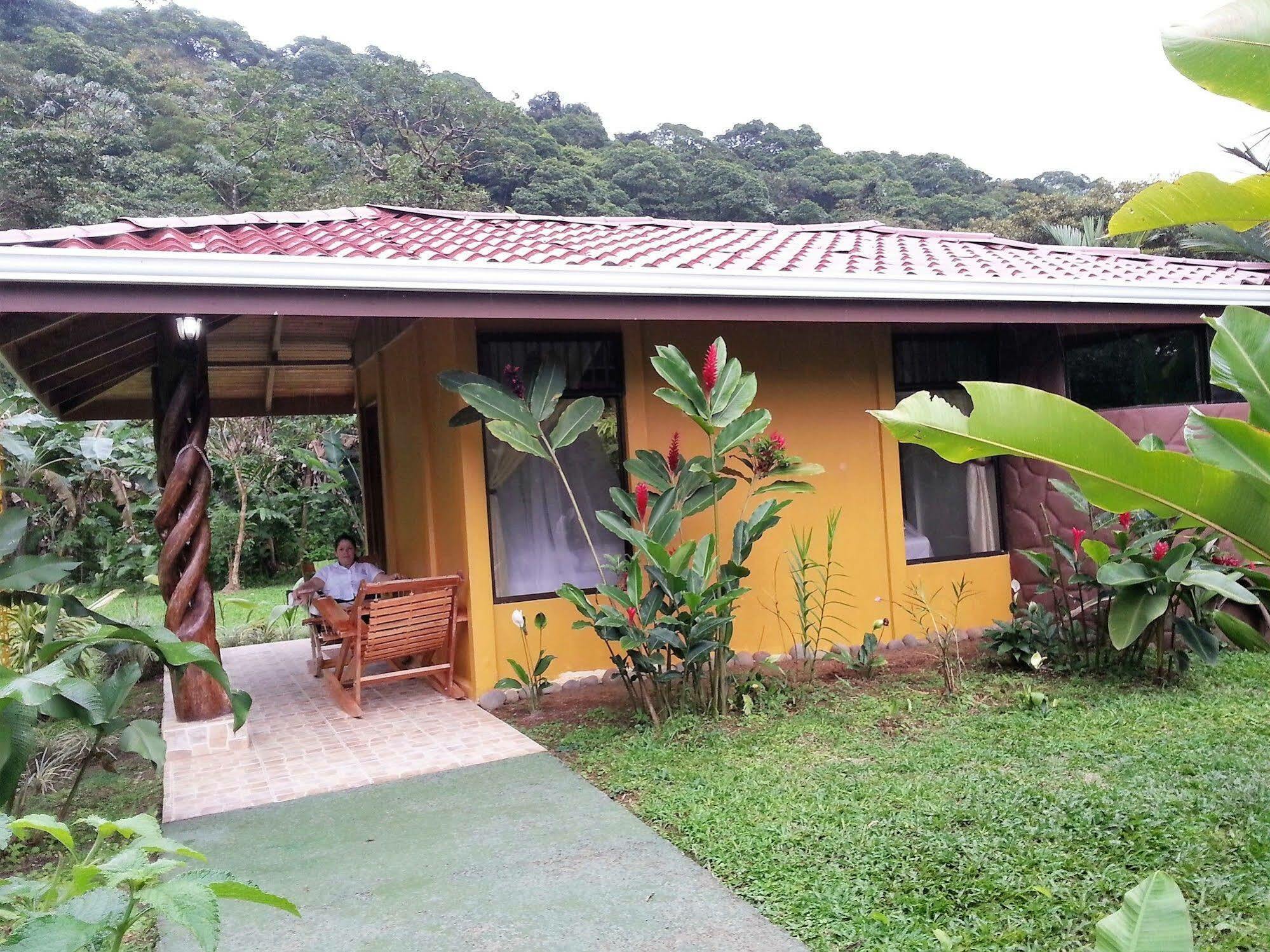 Hotel Catarata Rio Celeste Бихагуа Екстериор снимка