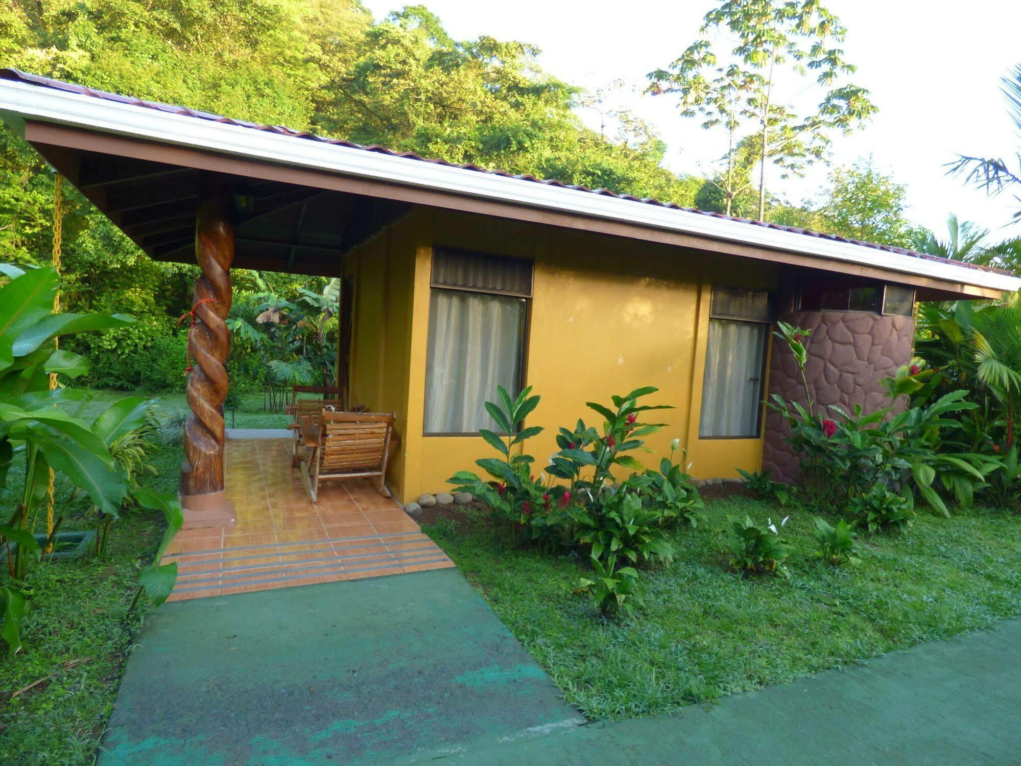 Hotel Catarata Rio Celeste Бихагуа Екстериор снимка